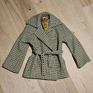 100% Wool Green Wrap Coat Size US6